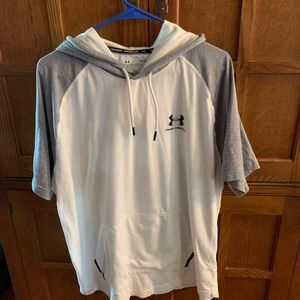 Under Armour headgear short sleeve hoodie T-shirt